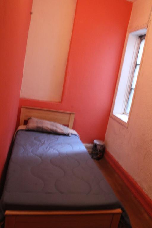 Hostal Barrio Brasil ซานติอาโก ภายนอก รูปภาพ
