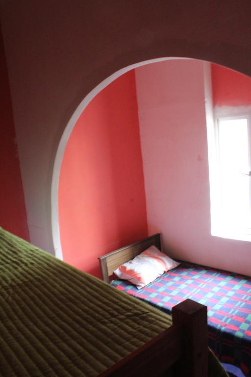 Hostal Barrio Brasil ซานติอาโก ภายนอก รูปภาพ