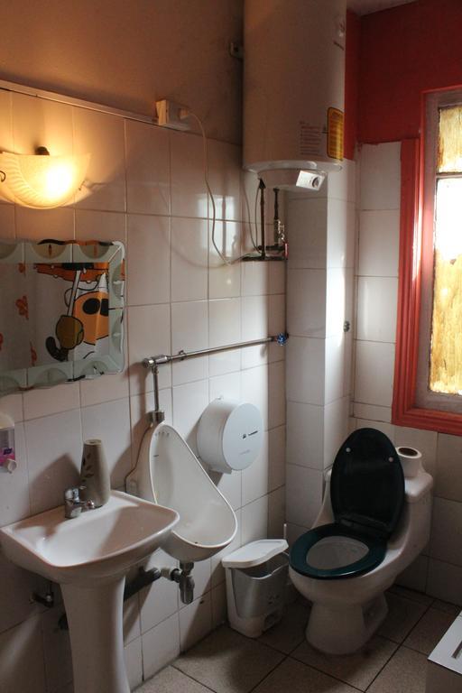 Hostal Barrio Brasil ซานติอาโก ภายนอก รูปภาพ