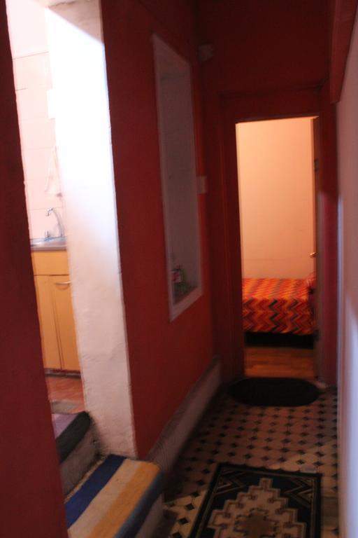 Hostal Barrio Brasil ซานติอาโก ภายนอก รูปภาพ