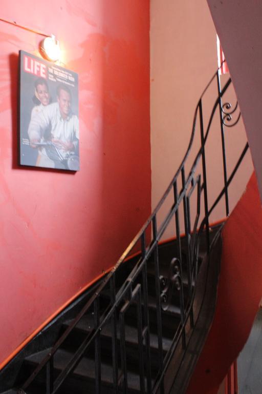 Hostal Barrio Brasil ซานติอาโก ภายนอก รูปภาพ