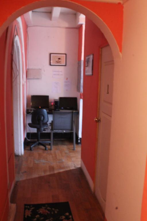 Hostal Barrio Brasil ซานติอาโก ภายนอก รูปภาพ
