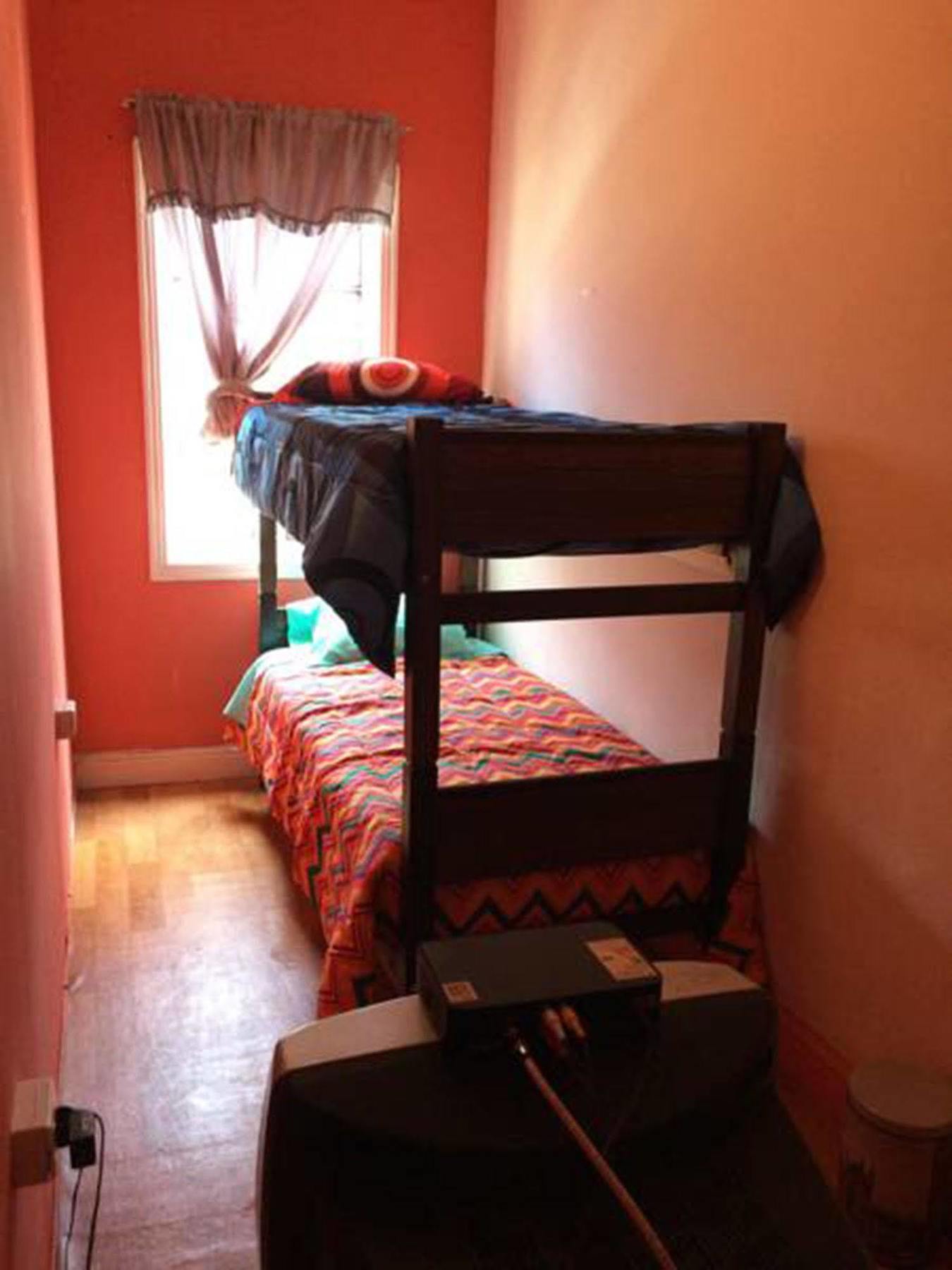 Hostal Barrio Brasil ซานติอาโก ภายนอก รูปภาพ